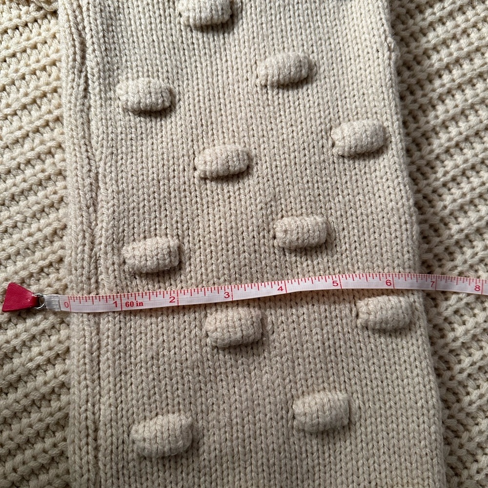Moon & Madison Cropped Cable Knit Oversized Sweater size S - Picture 9 of 9